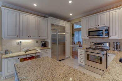 144 Panther Valley Ct, Holmdel, NJ 07733 - photo 6