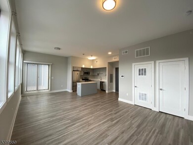 22 Center St unit 302, Metuchen, NJ 08840 - photo 4
