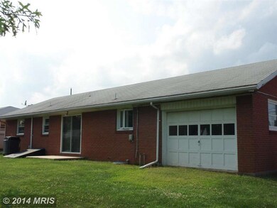 354 Town Dr, Greencastle, PA 17225 - photo 4