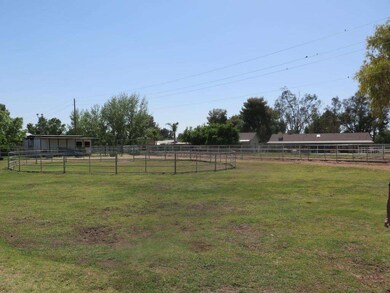 ROUND PEN