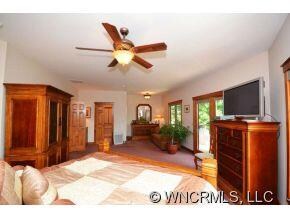Master suite sitting area