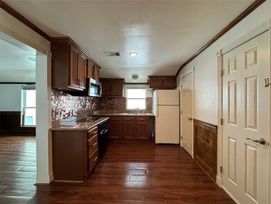 1101 E 7th St unit 3, Houston, TX 77009 - photo 6