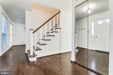 15205 Centergate Dr, Silver Spring, MD 20905 - photo 6