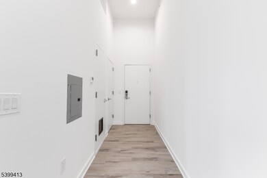 70 Roseville Ave unit 2A, Newark, NJ 07107 - photo 3