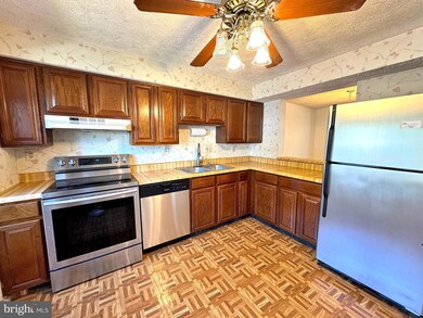 1323 Twig Terrace, Silver Spring, MD 20905 - photo 6