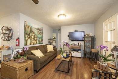 2805FlaglerAve-2672 (16 of 49)