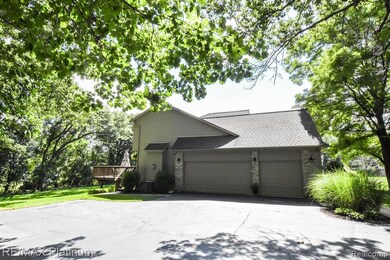 11565 Locust Ln, Whitmore Lake, MI 48189 - photo 4