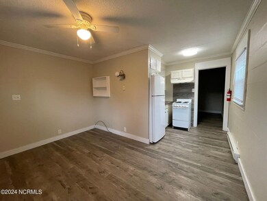165 Lakewood Dr unit I, Jacksonville, NC 28546 - photo 2