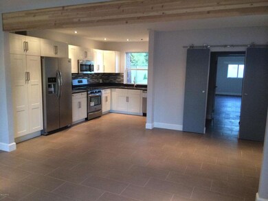 Kitchen, Beam, Barn Doors