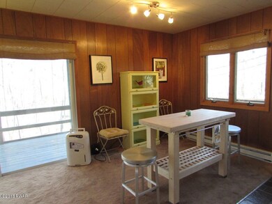 233 Basswood Dr, Lords Valley, PA 18428 - photo 4