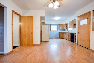 2712 14th Ave SE, Cedar Rapids, IA 52403 - photo 5