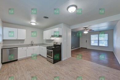 708 W Redbud Dr, Hurst, TX 76053 - photo 5