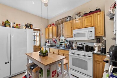 32 Storms Ave unit 1, Jersey City, NJ 07306 - photo 3