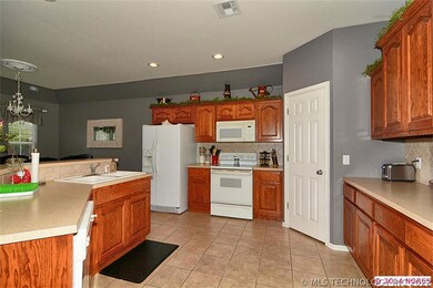 2508 W Ocala St, Broken Arrow, OK 74011 - photo 3