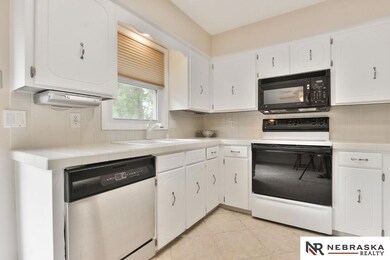 13013 Fowler Cir, Omaha, NE 68164 - photo 7