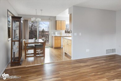 07-Living Room_IMG_3193