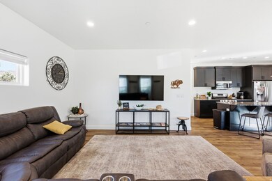 1232 E Villa Way, Washington, UT 84780 - photo 3