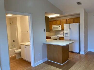 2 Crestview Cir unit 89, Londonderry, NH 03053 - photo 2