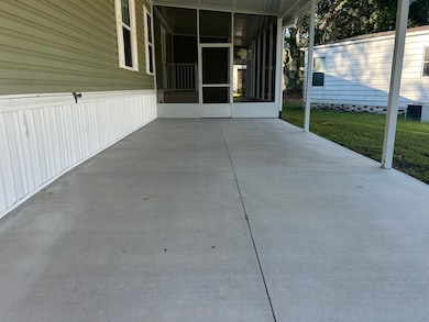 35155 Waters Edge Dr unit 40, Fruitland Park, FL 34731 - photo 4