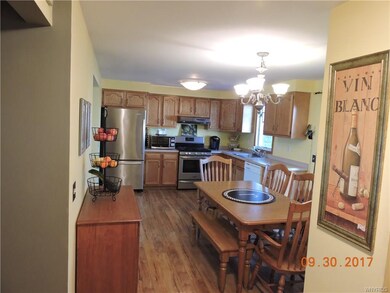 Kitchen / dining