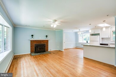 8549 Pineway Dr, Laurel, MD 20723 - photo 4