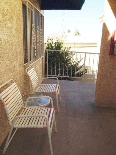 FRONT DECK