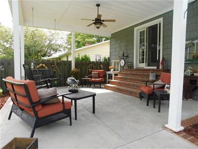 Beautiful covered patio.  Steps to Kitchen and d.r