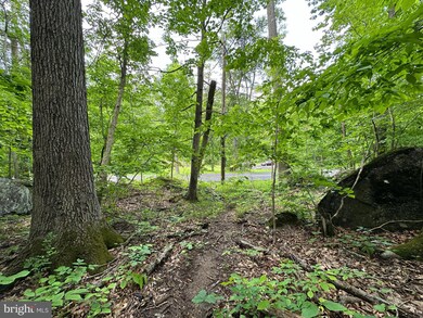 2751 Swamp Creek Rd, Red Hill, PA 18073 - photo 2