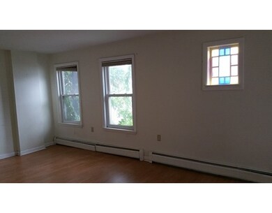 11 Fisher St, Lowell, MA 01850 - photo 2