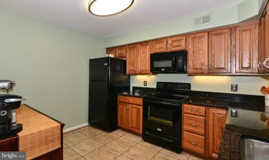 2217 Lovedale Ln unit C, Reston, VA 20191 - photo 7