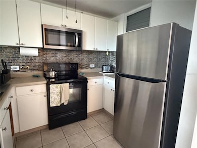 C2 Urb Las Gaviotas unit 2, Toa Baja, PR 00949 - photo 5