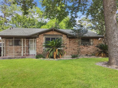 10522 Rockaway Dr, Houston, TX 77016 - photo 2