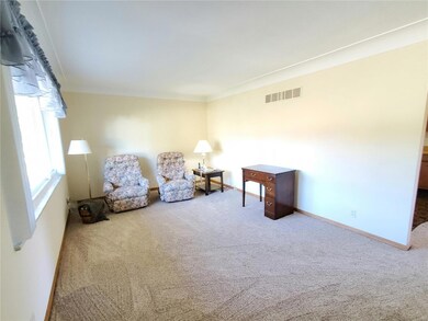 503 Bauer Ln, Maryville, IL 62062 - photo 4