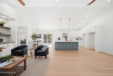 3019 Pomo Cir, Crossville, TN 38572 - photo 6