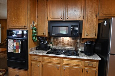 8109 Newman Dr, North Richland Hills, TX 76180 - photo 5