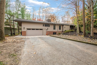 711 Cross Creek Oval, Aurora, OH 44202 - photo 2