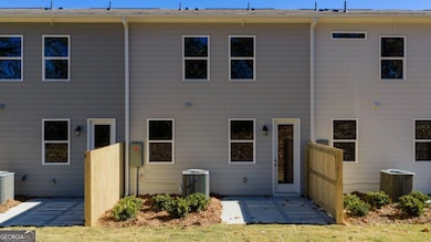 518 Crown Dr unit 10, Emerson, GA 30137 - photo 2