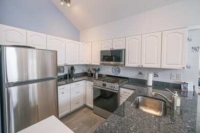 22 Harrison Ln unit L-306, Ludlow, VT 05149 - photo 2