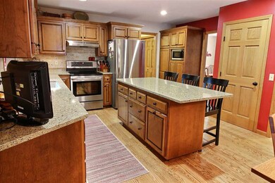 918 Autumn Woods Ln, Oregon, WI 53575 - photo 4