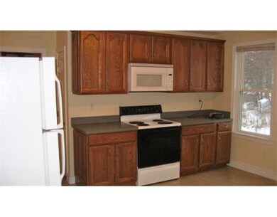 52 Hilton Ave unit 2, Worcester, MA 01604 - photo 5