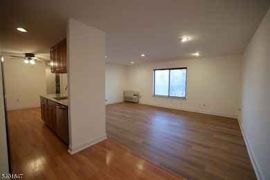 70 Eton Way unit 1670, Somerset, NJ 08873 - photo 3