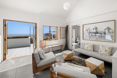 06 - Livingroom with Ocean Views