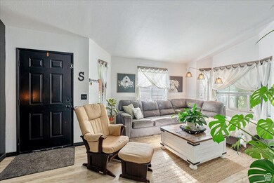 1687 Kylee Ln, Ogden, UT 84404 - photo 7