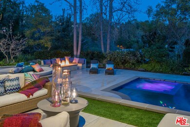 1054 Shadow Hill Way, Beverly Hills, CA 90210 - photo 4