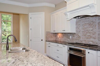 7-Kitchen_Cooktop