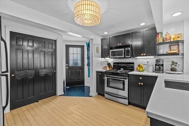 26 Bright St unit C, Burlington, VT 05401 - photo 5