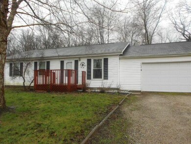 6481 Putnam Dr, Circleville, OH 43113 - photo 7