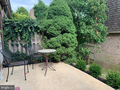 196 W Wayne Ave unit 3B, Wayne, PA 19087 - photo 5