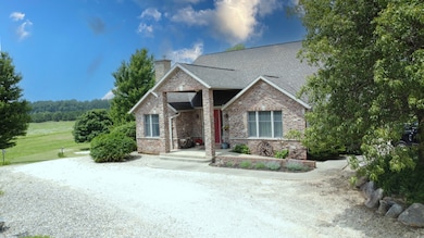 1897 N 2500 Rd E, Watseka, IL 60970 - photo 3