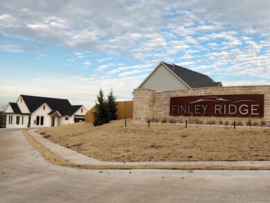 775 E Finley Ridge Dr, Tahlequah, OK 74464 - photo 5